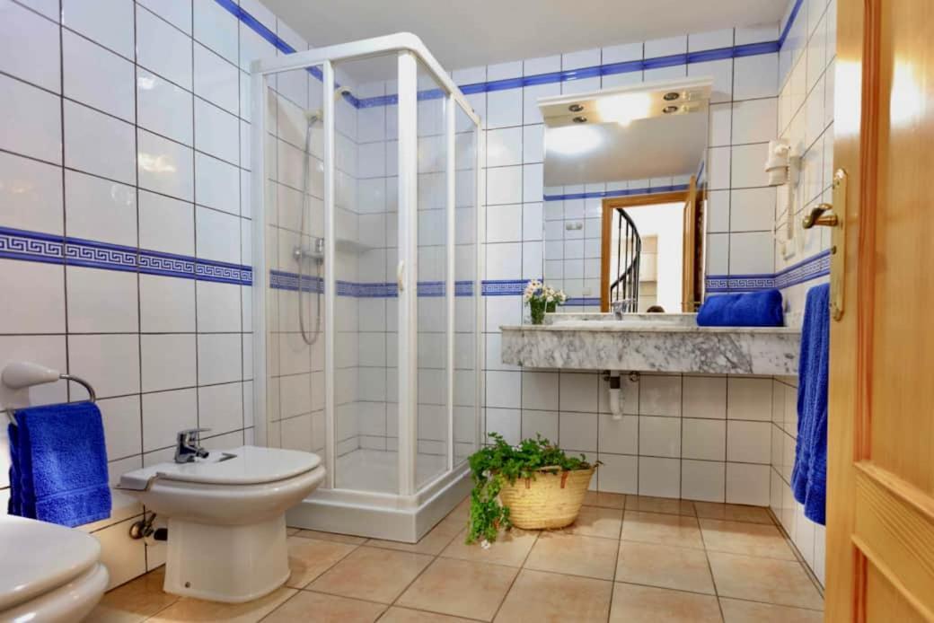 Apartamentos Sa Varadero Fronte Mar Espujols Es Pujols Exteriér fotografie