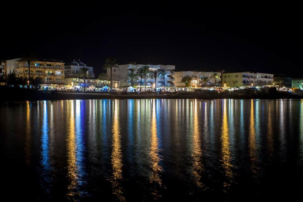 Apartamentos Sa Varadero Fronte Mar Espujols Es Pujols Exteriér fotografie